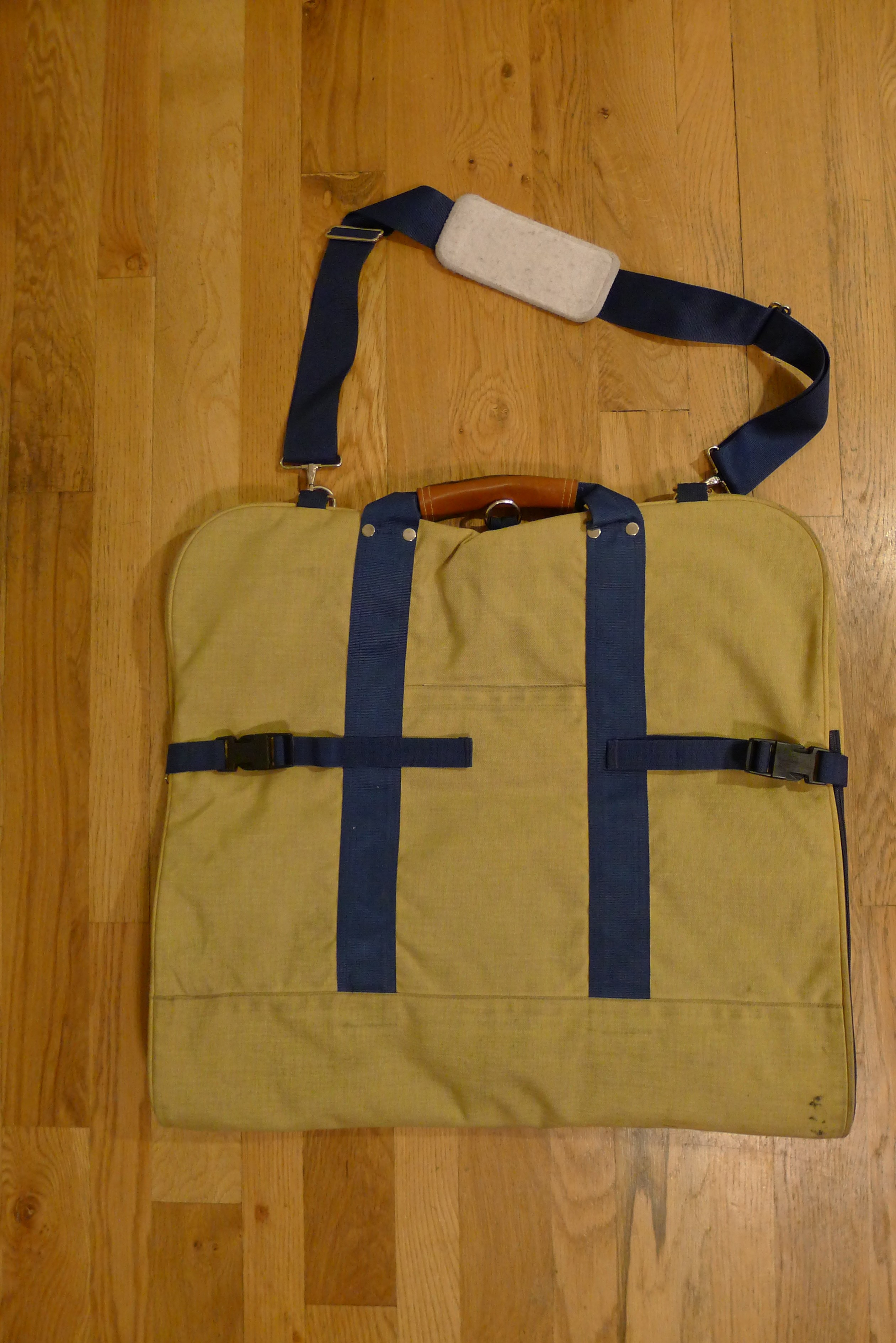 The North Face Garment Bag – Basecamp 